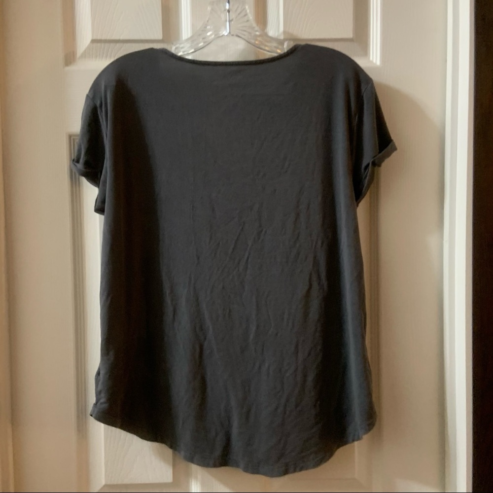 AEO Grey Soft & Sexy Strappy V Neck Tee Small - Picture 8 of 8